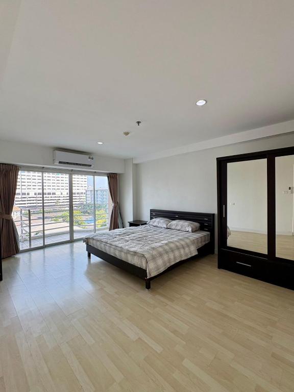 City Living Condo at BKK