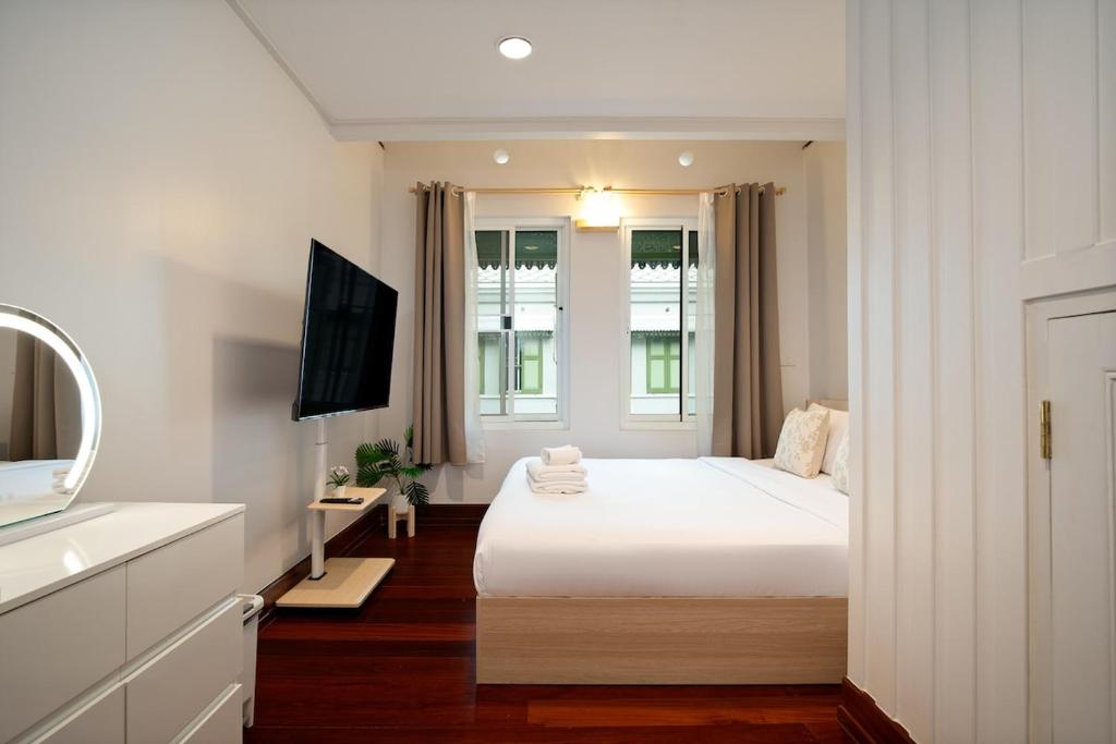 1Ba Home in Yaowarat 5 Min MRT Nivas Wanit Eco