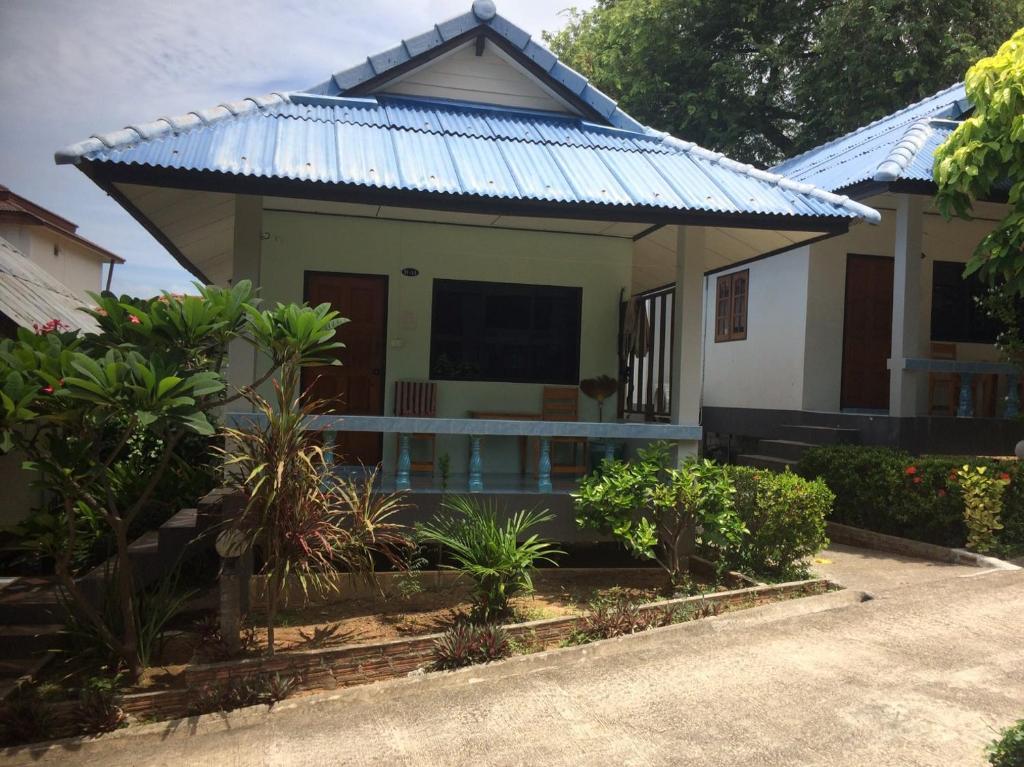 Light in Bungalow