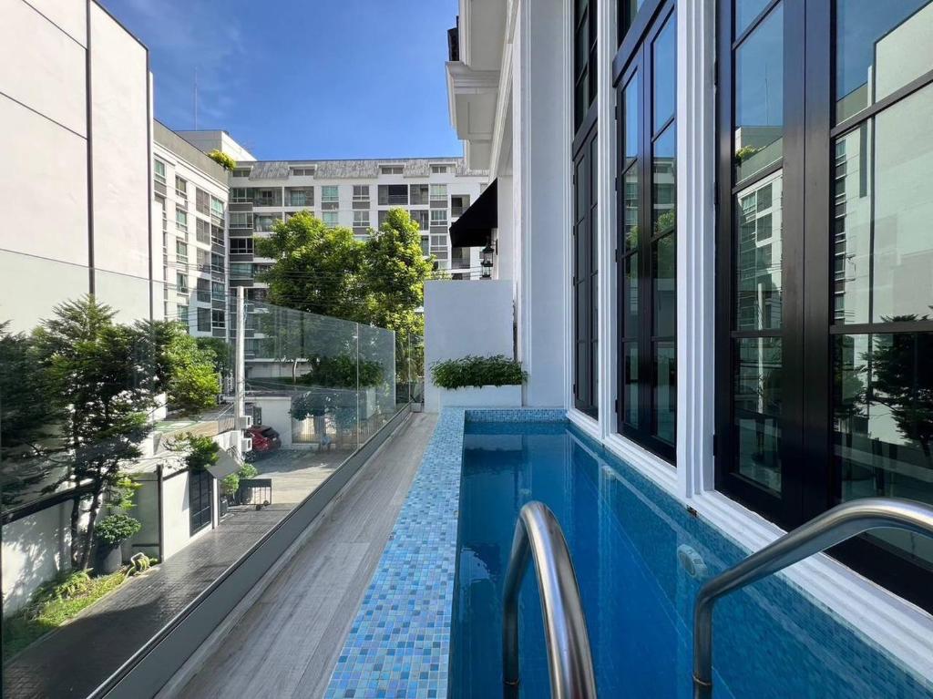 Luxury Pool Villa