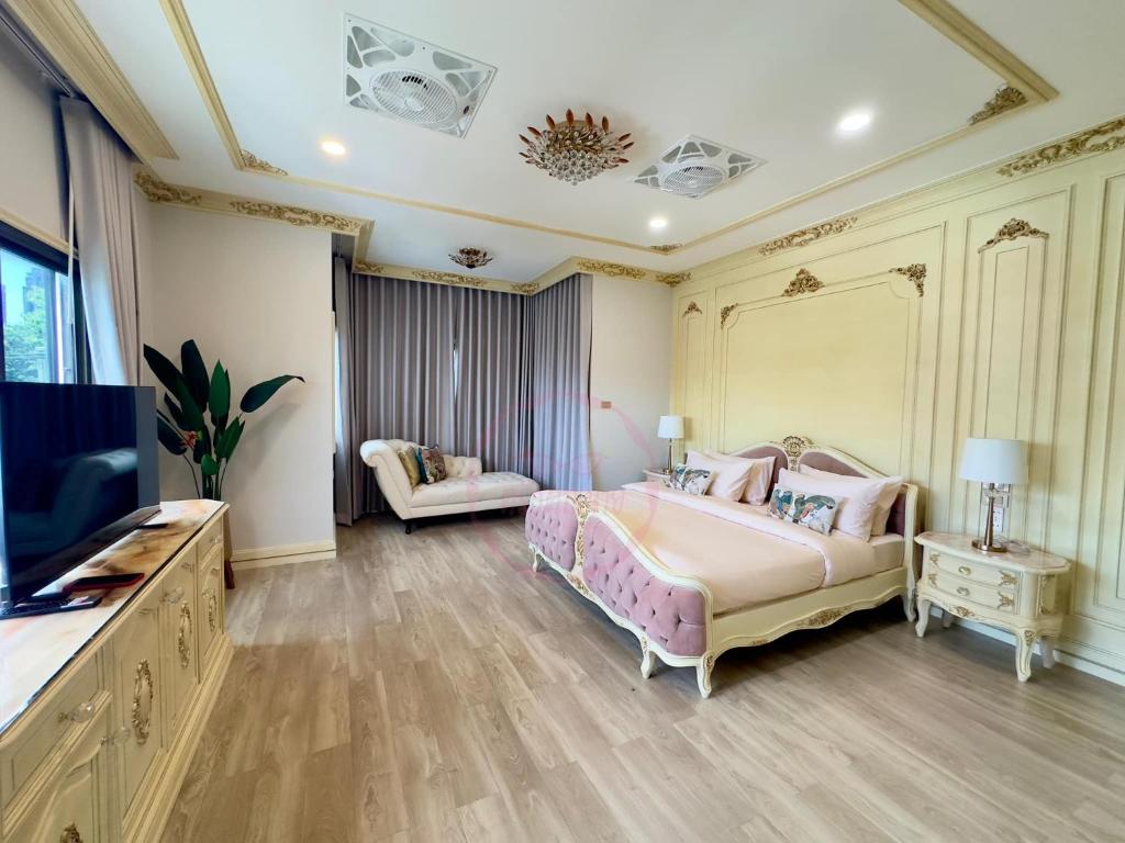 Baan Khun Nai Phaholyothin24