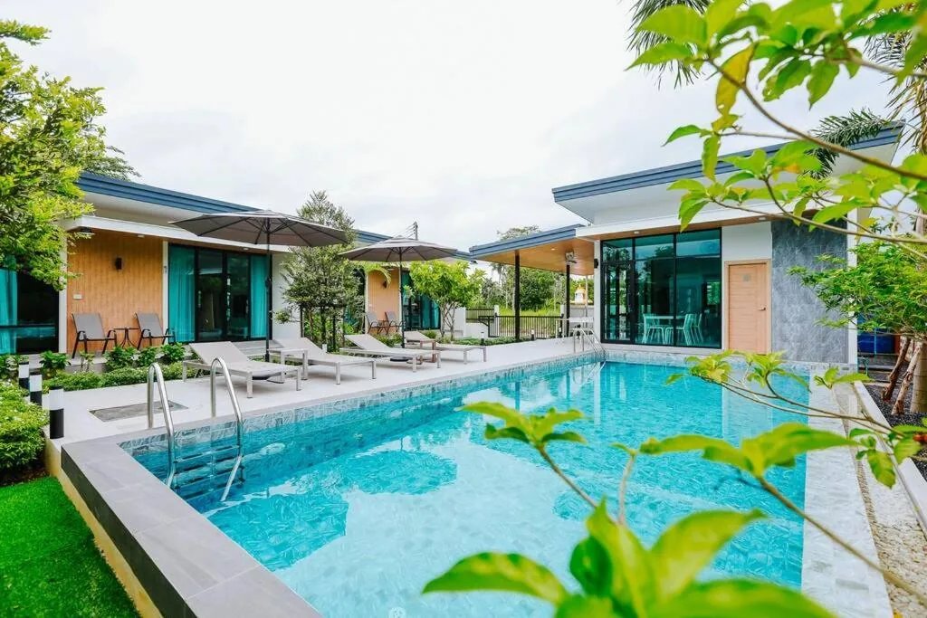 Cheeva Khao Lak