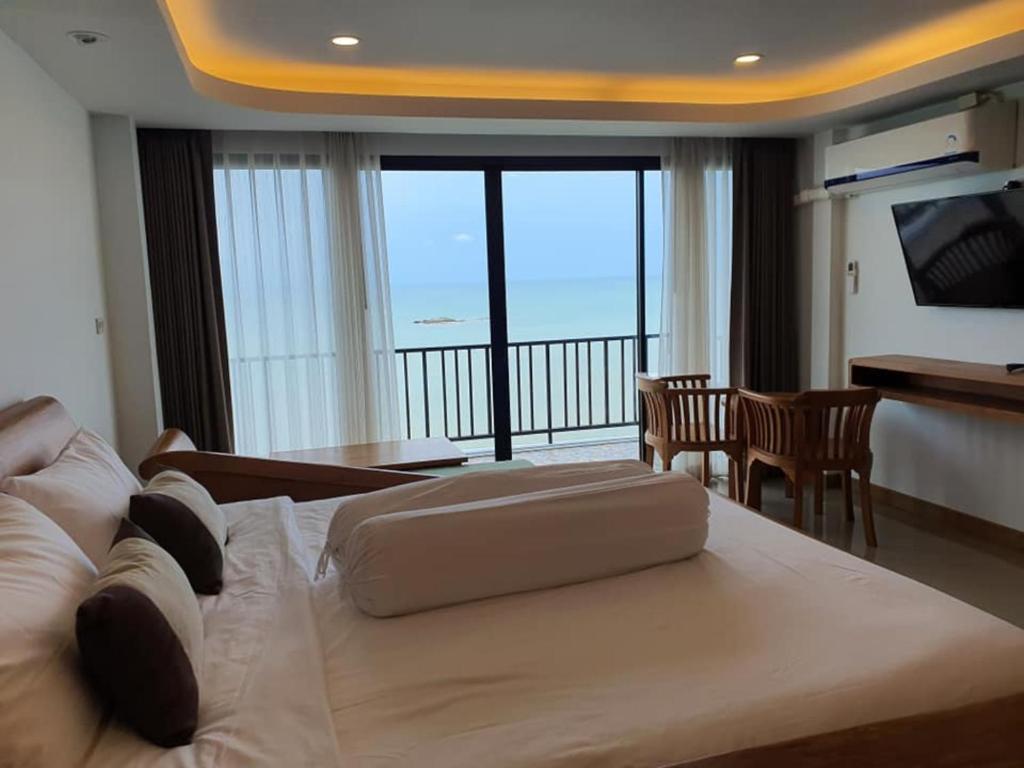 Grace Seaview