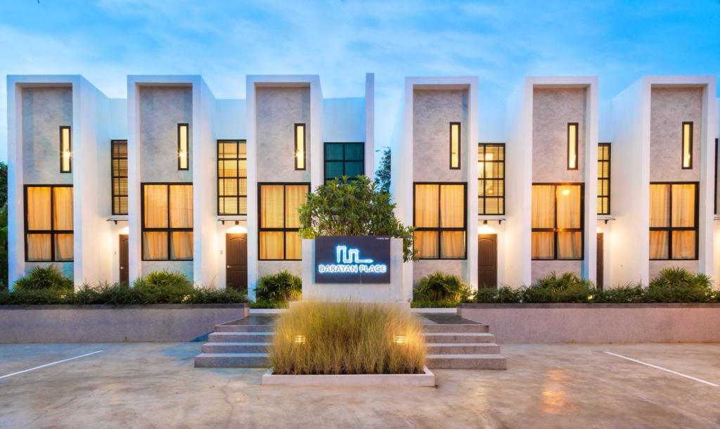 Barayan Place