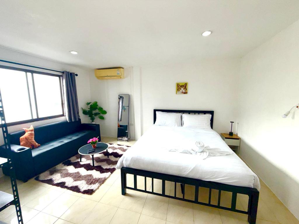 Patong Canal Villa 302
