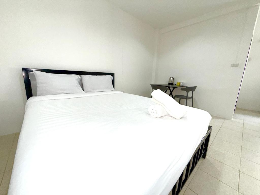Patong Canal Villa 108