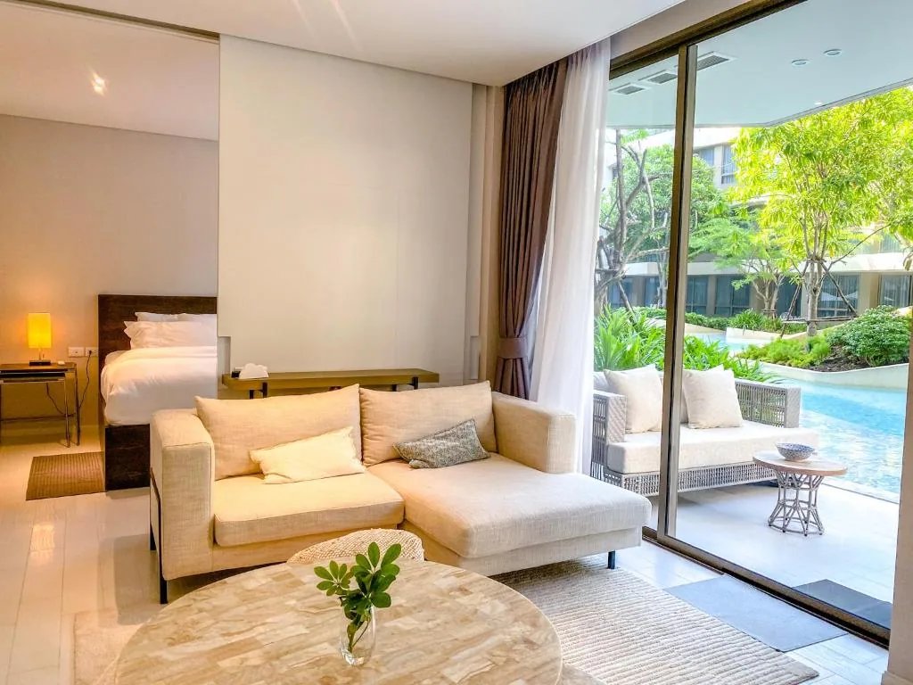 Veranda Pool Access