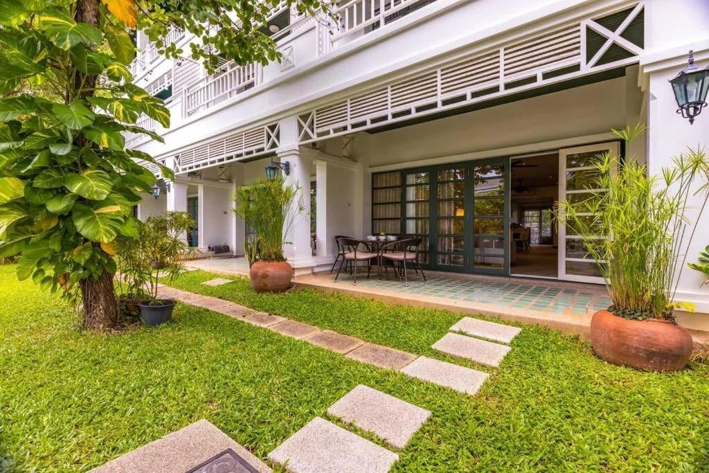Townhouse in Great Location! (BSS)