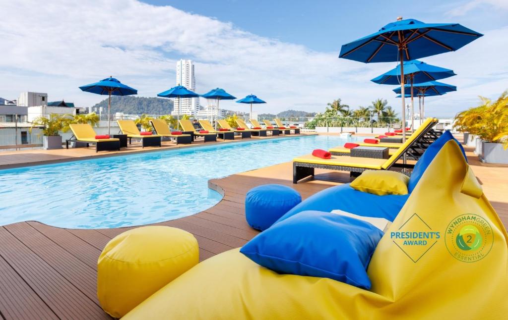 Days Inn by Wyndham Patong Beach