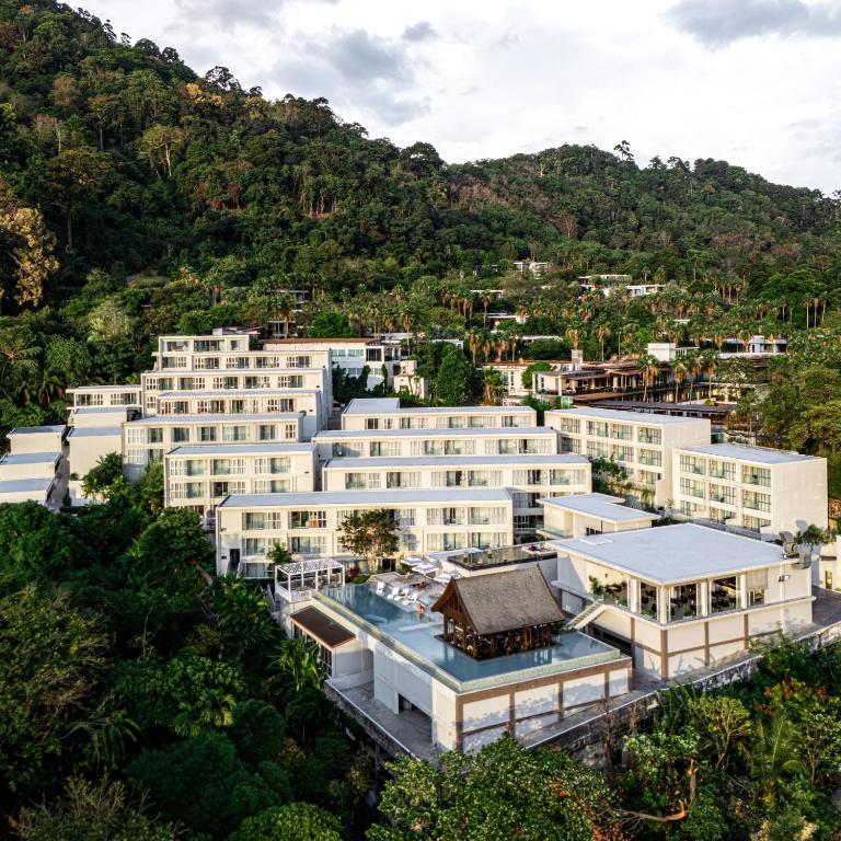 Seavale Patong Phuket