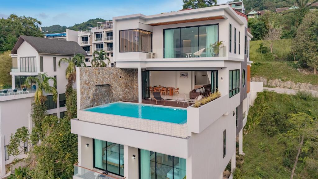Luxury Seaview Villa in Patong