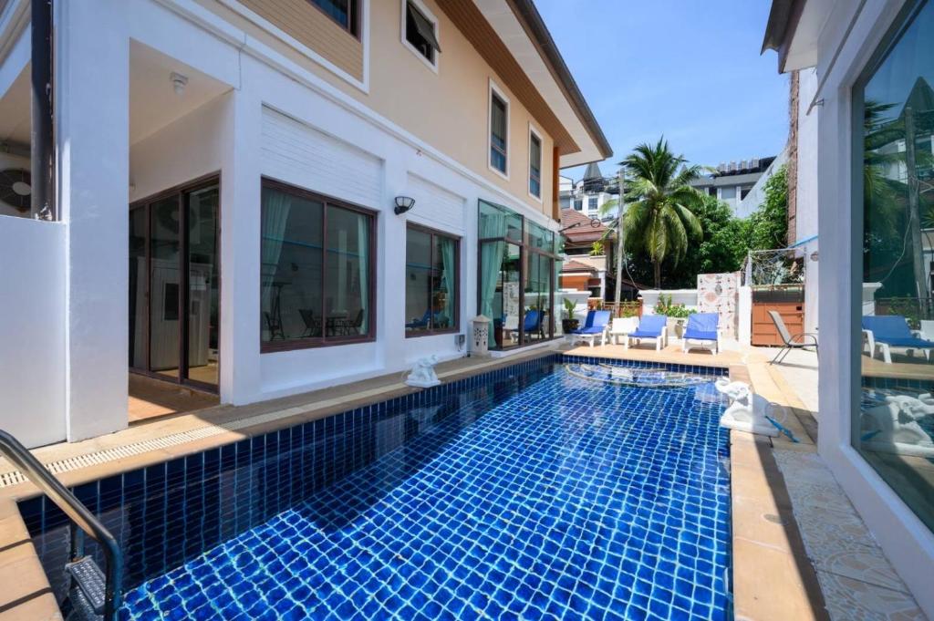 San Pool Villa