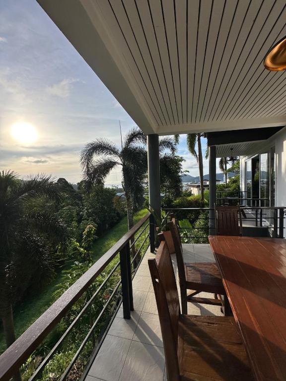 Quiet Seaview House