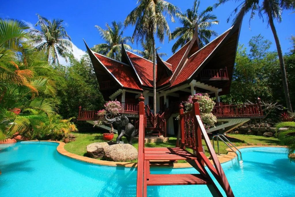 Coco Palace Resort