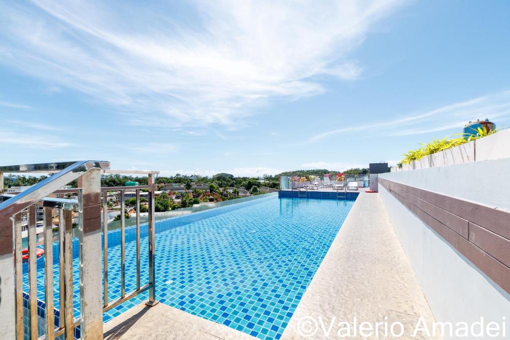 Ozone Condotel Kata Beach by Phr