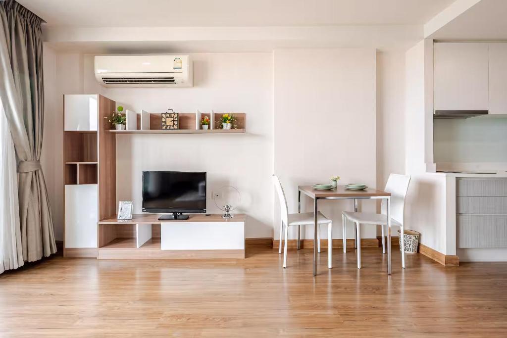 The Nimmana Condo 810