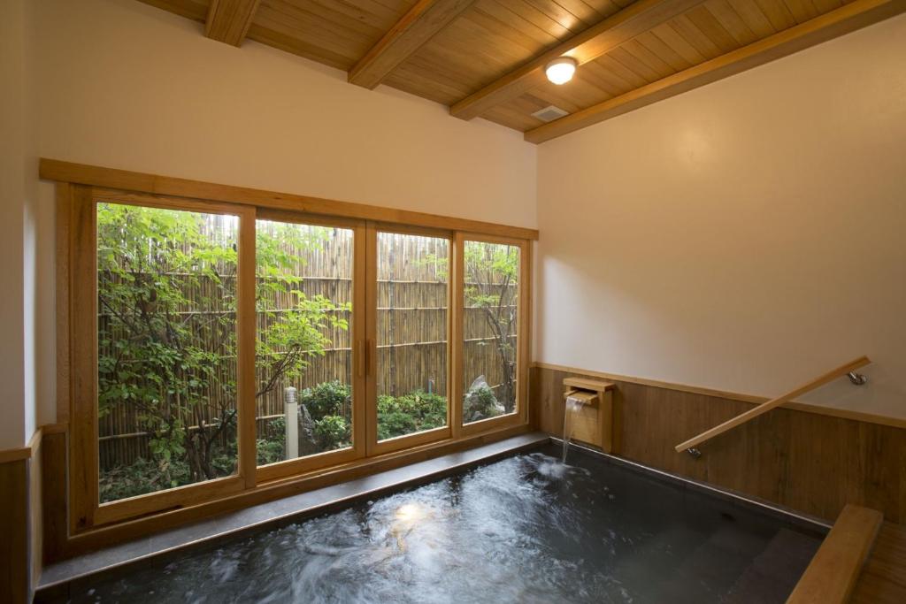 Hinoki Hotel - Onsen Chiang Mai