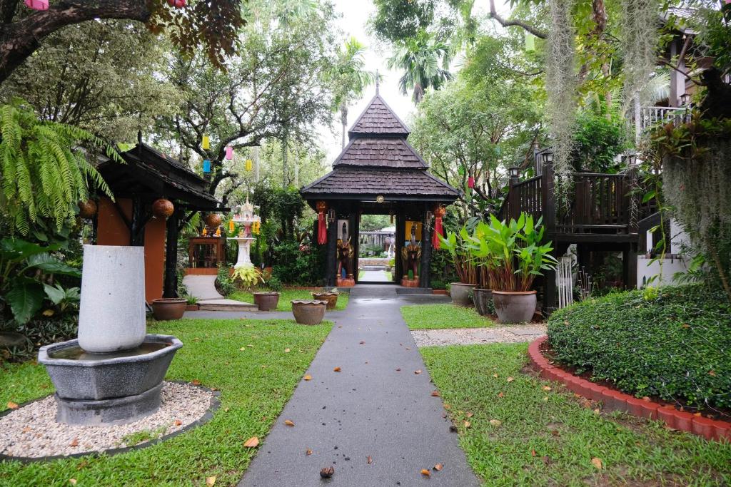 Vimarn Kaew Village and Resort