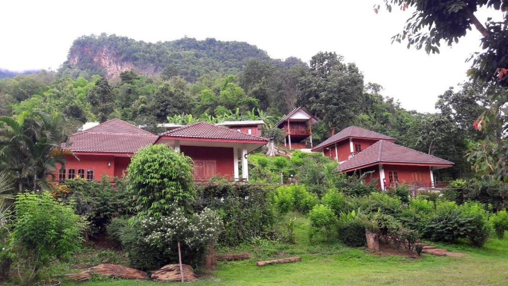 Saen Kam Resort