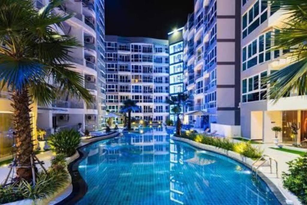 Grand Avenue Pattaya - 2 B