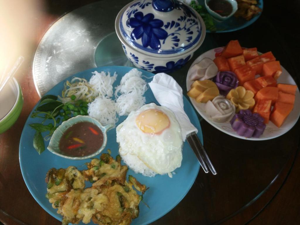 Dong Home la Poon at Tub Kaew