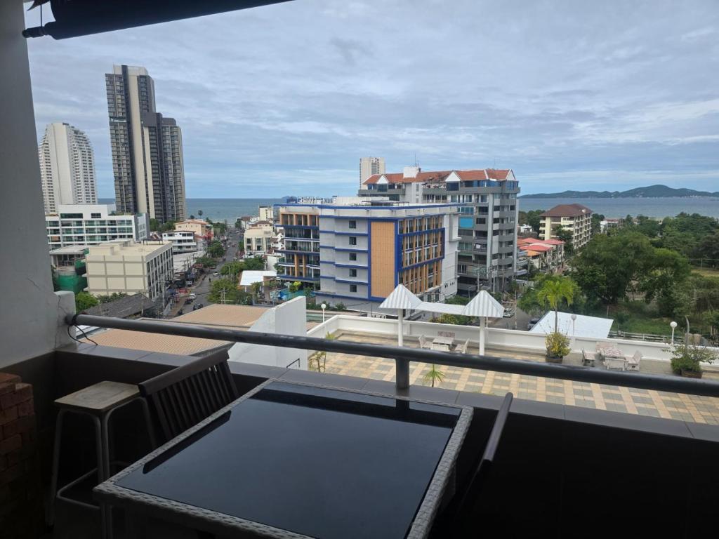 Jomtien Hill Resort Pratamnak