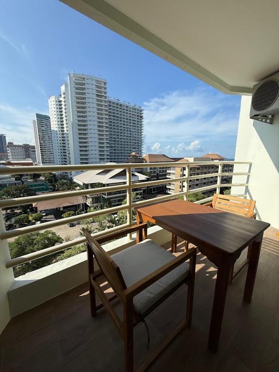 Studio View Talay Five No Full Kitchen