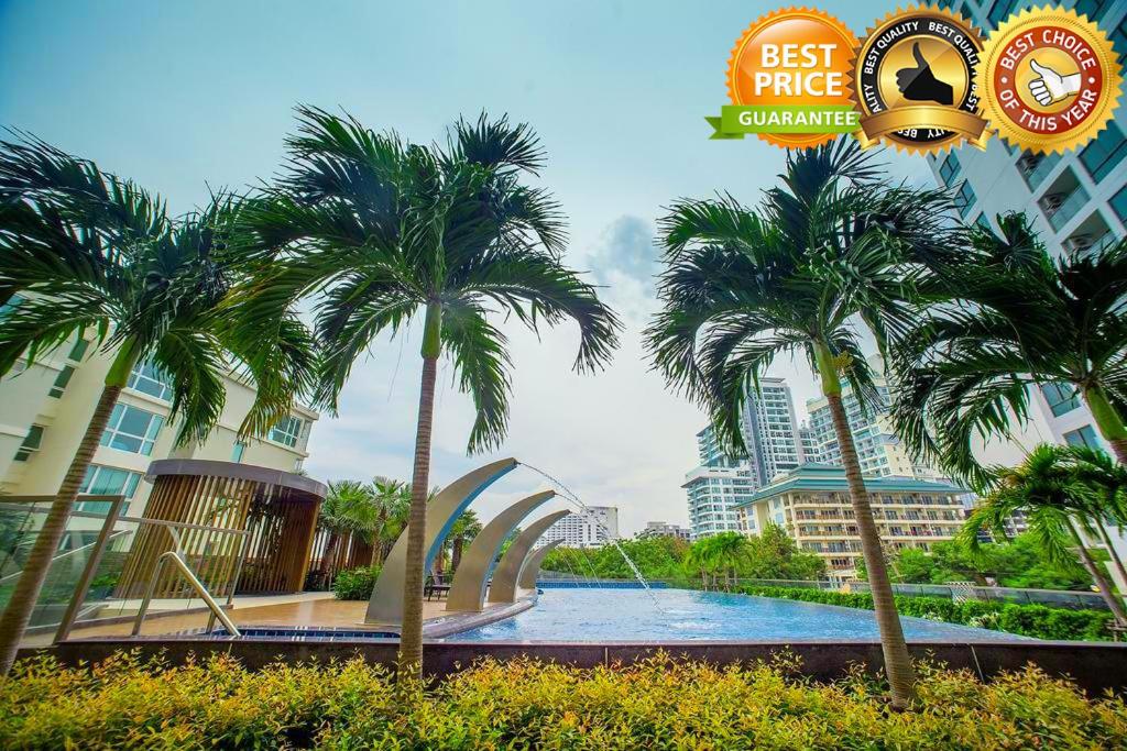 Luxury Seaview Condo The Peak Towers 200M to Beach