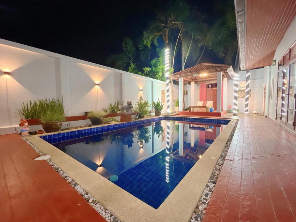 Gusvana Pool Villa