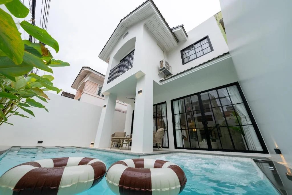 House 158 Patong Pool Villa