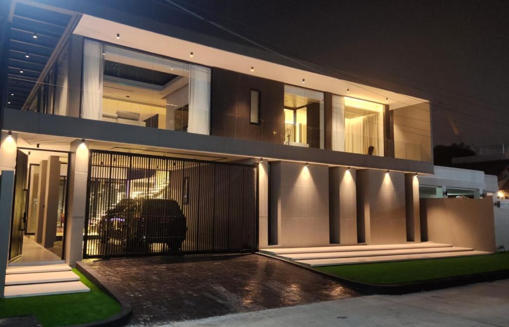 Villa Tpsv 44 Modern Luxury