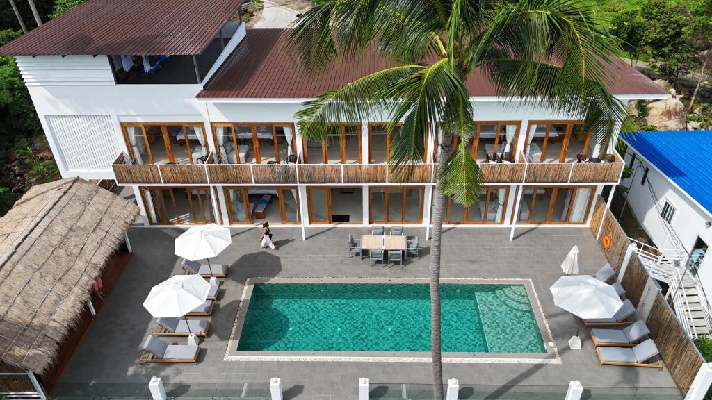 Monkey Villa Room 203