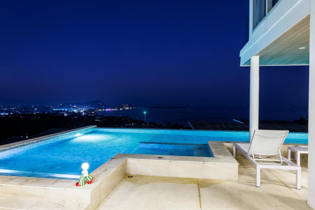 Azure Vista Haven