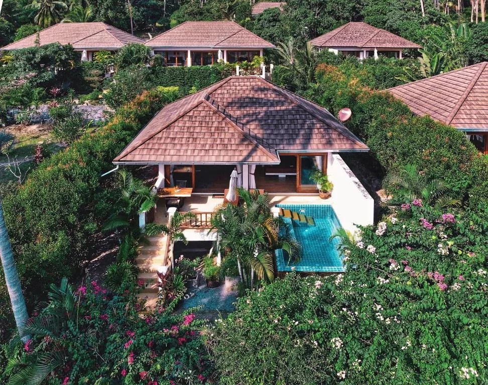 Tropical Season Villa Resort