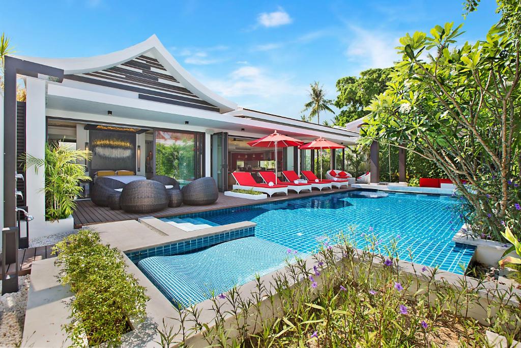 Villa Julia Koh Samui Beach with Cook and Majordome