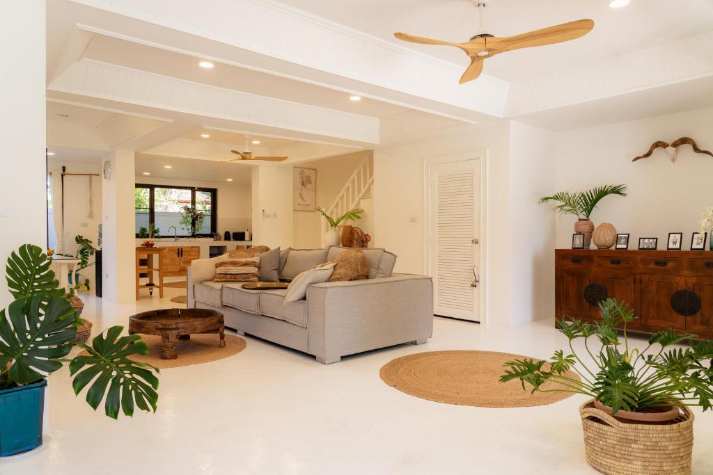 Entire Family House Great Location Near Big Buddha