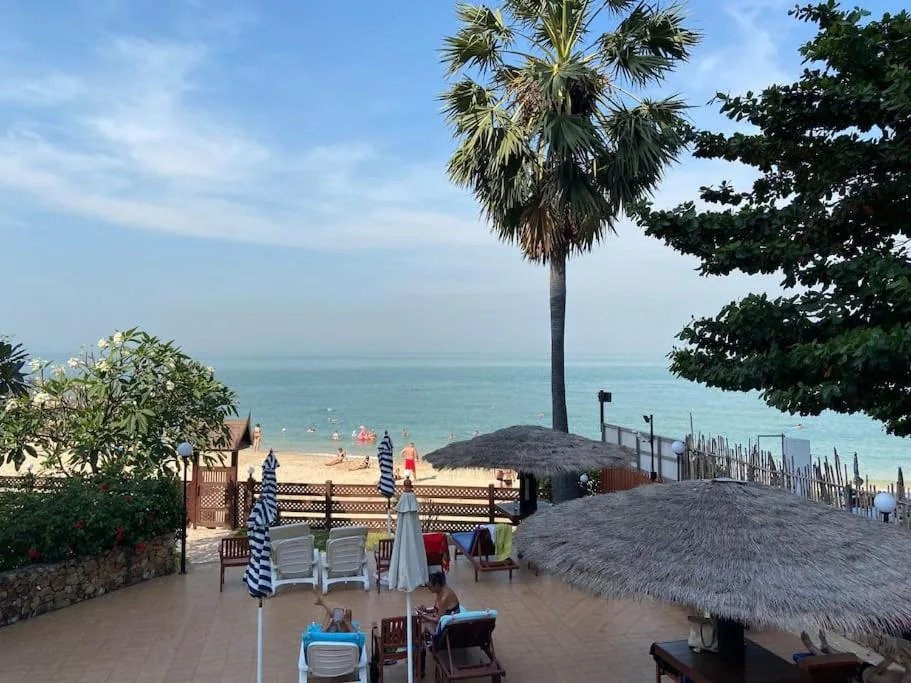 Amazing Cozy Seaview Condo