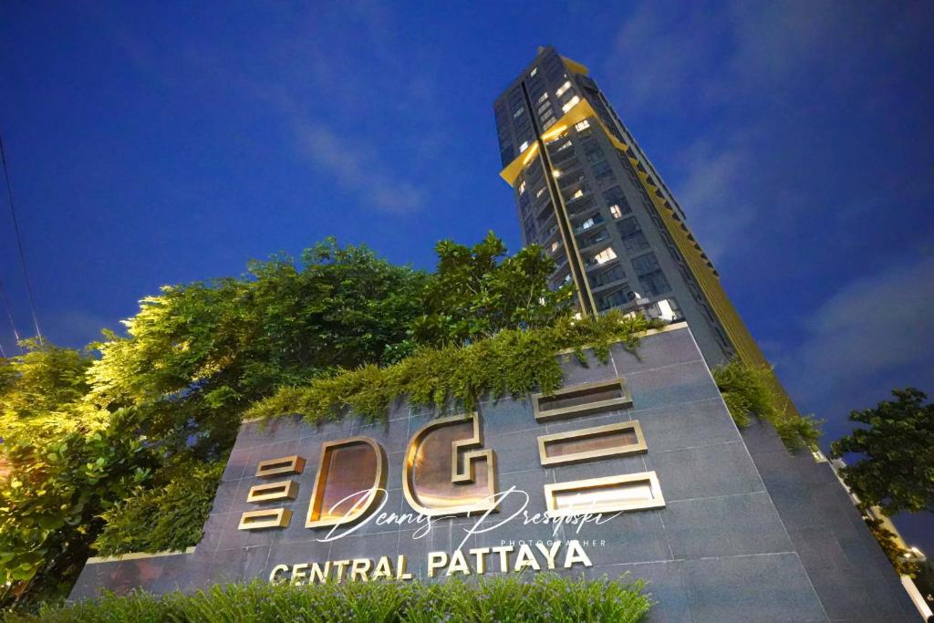 Luxury Edge Seaview Apartment