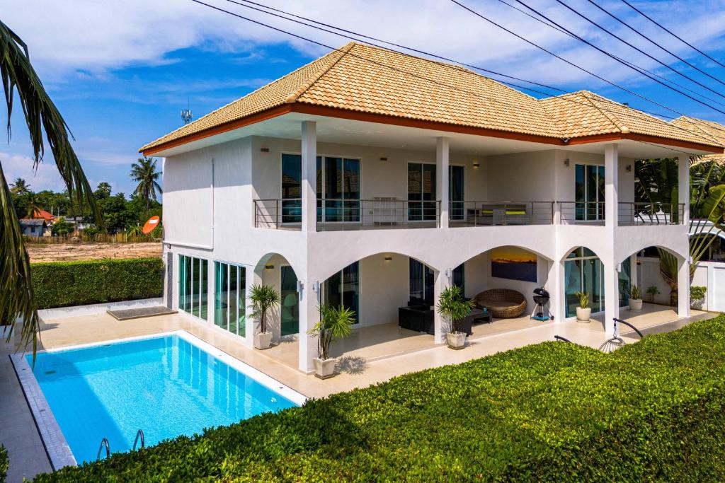 Modern in Good Location Vy