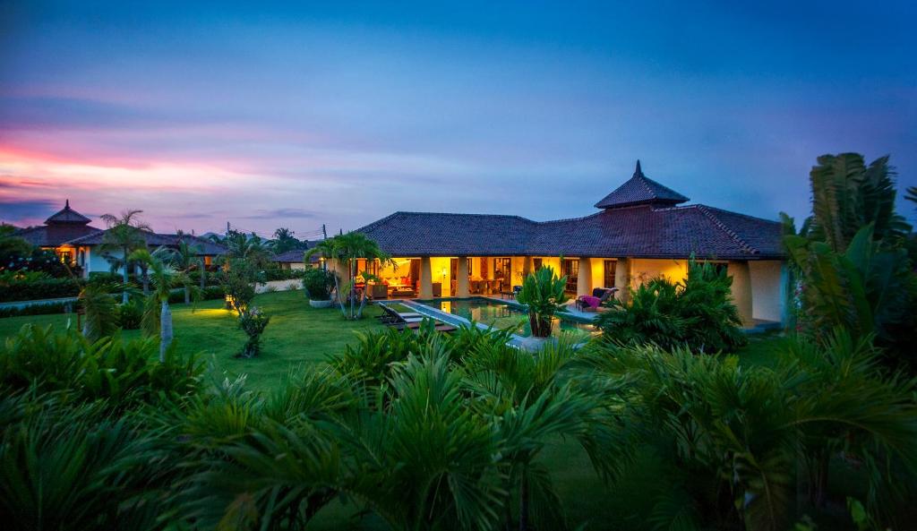 Luxury Pool Villa