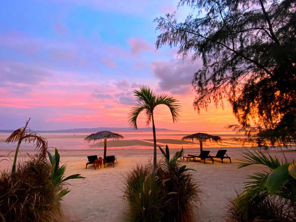 Sea Esta Beach