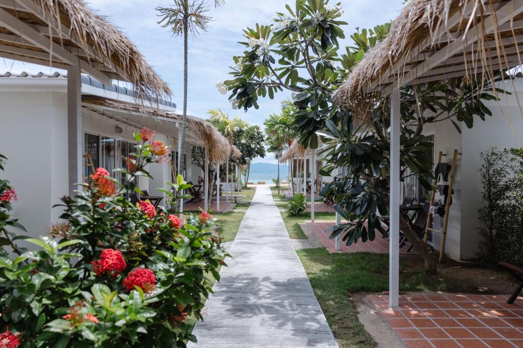 Sea Escapes Resort