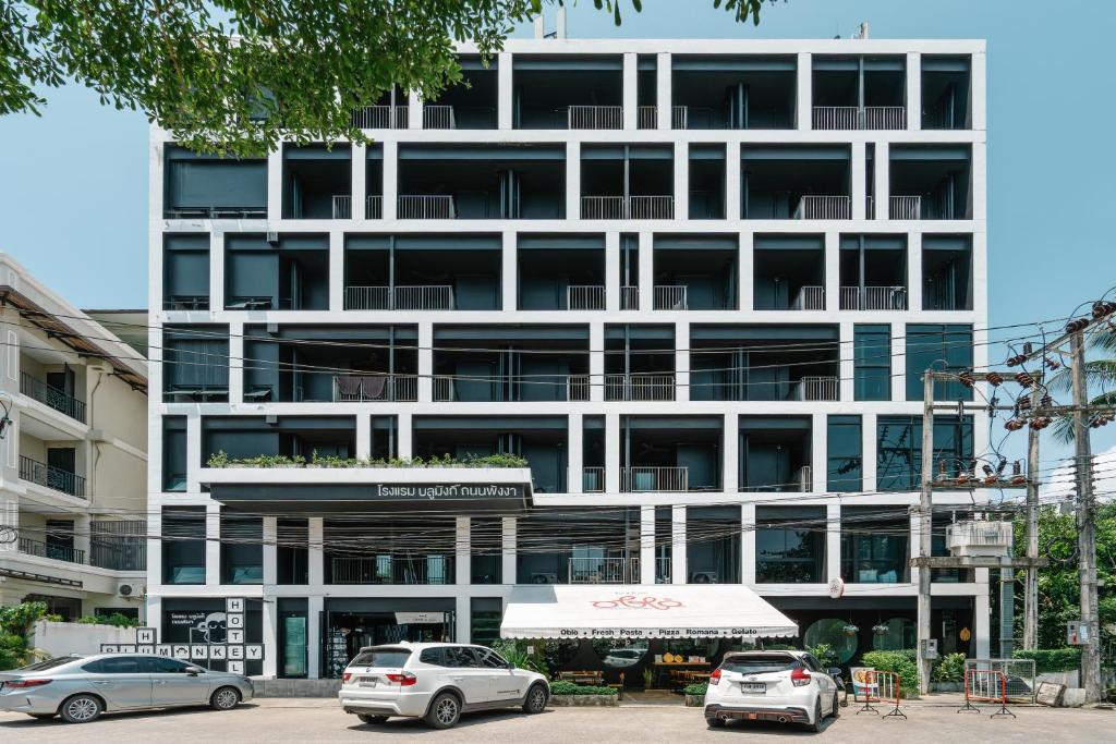 Blu Monkey Hub and Hotel Phuket Town- Free All Day Coworking Space