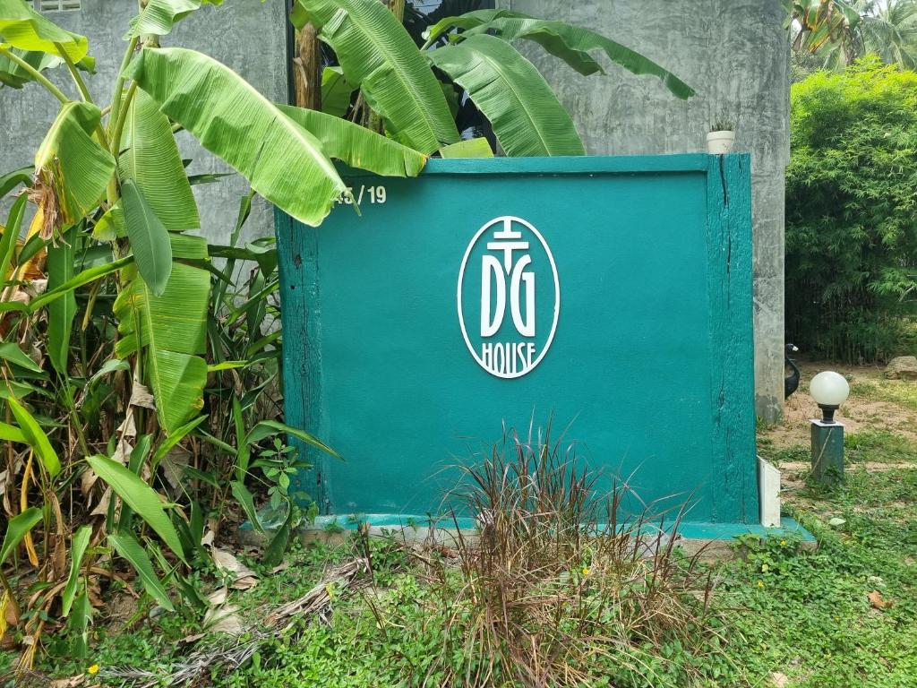 Dg House