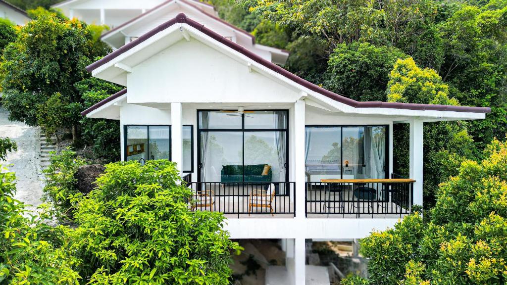 V5 Sea Breeze Home