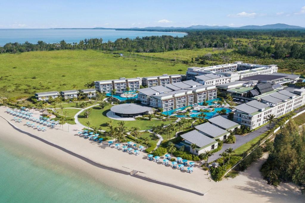 Le Meridien Khao Lak Resort