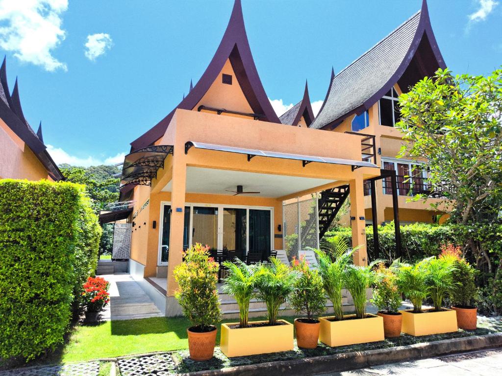 Blue Haven Bay Villas and Resort Apartments