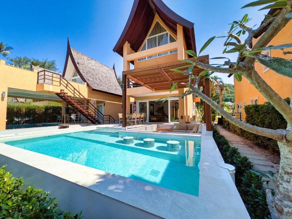 Sunrise Beach Villa