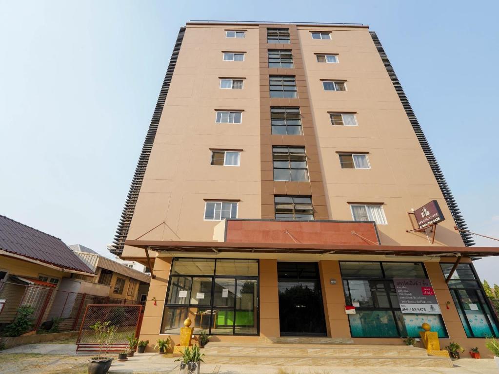Room Quest Sps Hotel and Residence