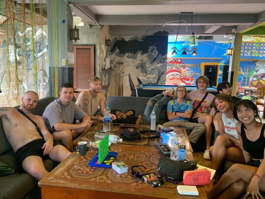 Happy House Backpackers